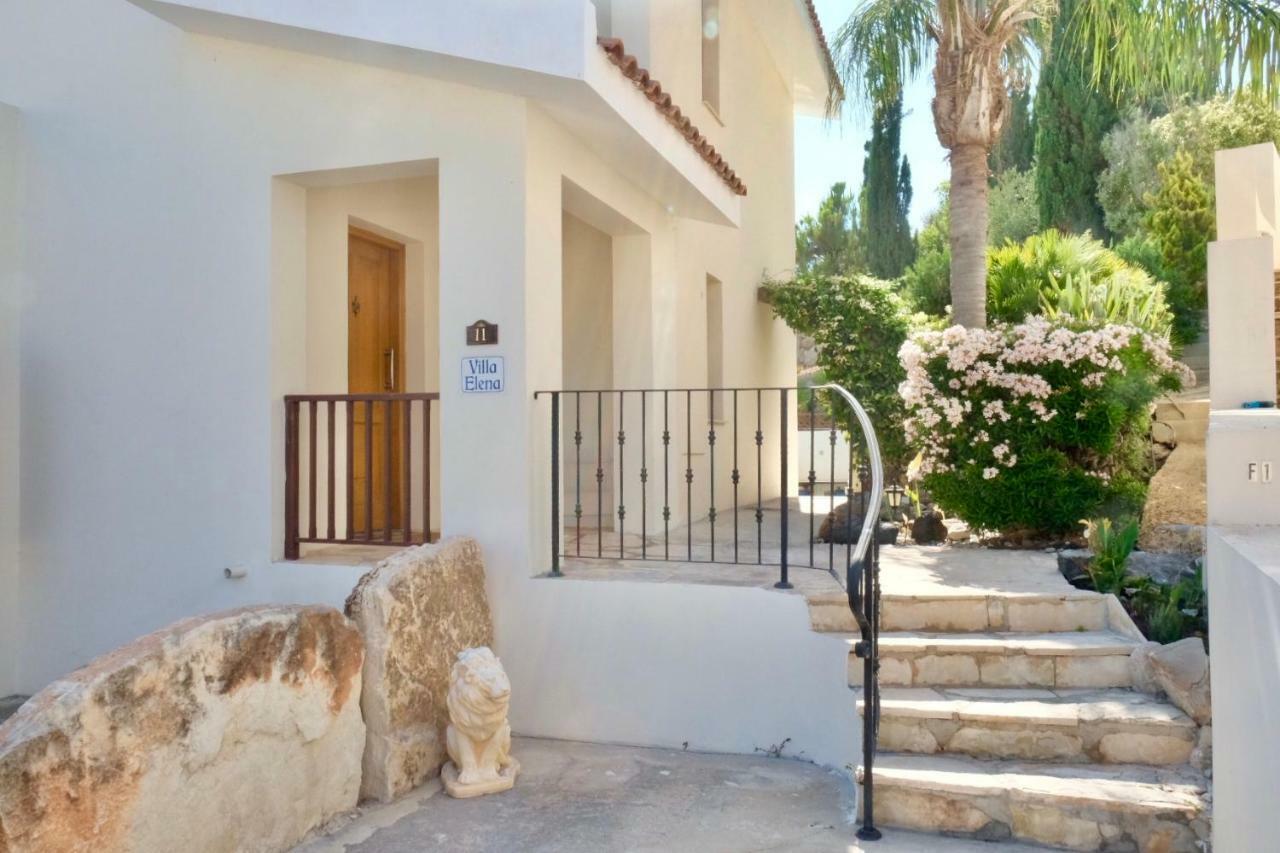 Villa On The First Line Пейя Экстерьер фото